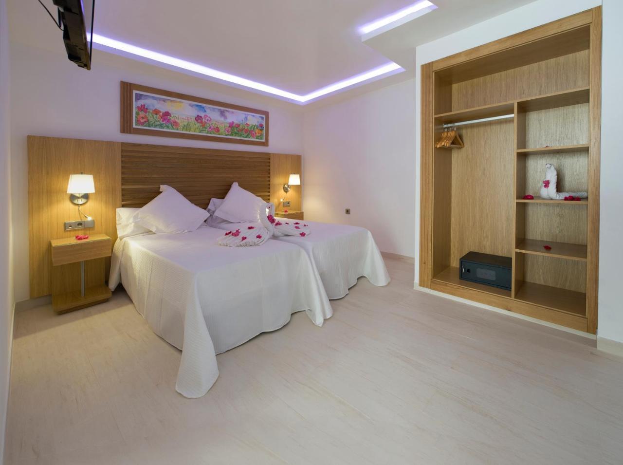 My Way Luxury Ibiza Studio - Ab Group Playa d'en Bossa Exteriér fotografie