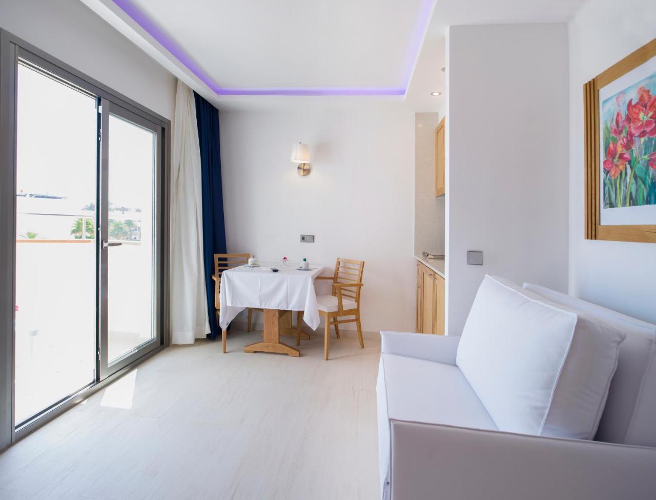 My Way Luxury Ibiza Studio - Ab Group Playa d'en Bossa Exteriér fotografie